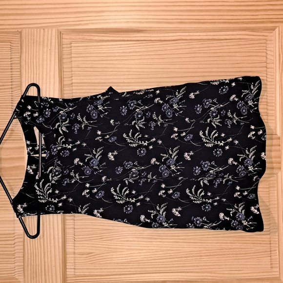 LOFT Tops - LOFT Dressy Sleeveless Blouse. Navy Blue, White, and Green Floral. Size S.